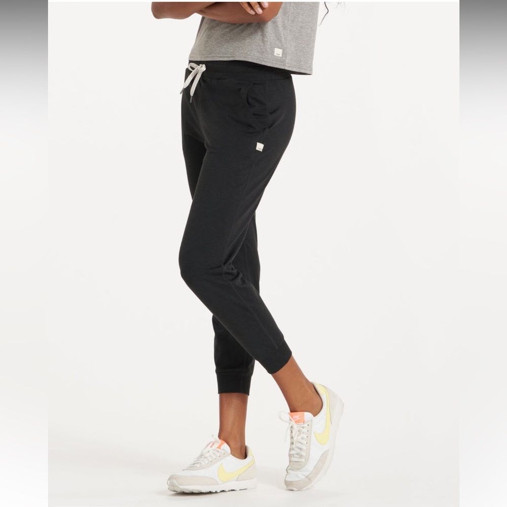 Vuori Halo Performance Jogger size medium